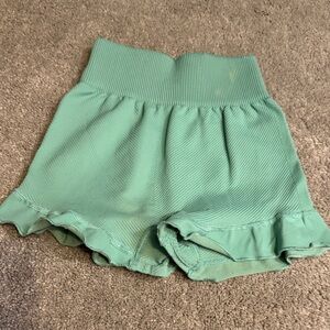 Ribbed High-Waisted Green Shorts